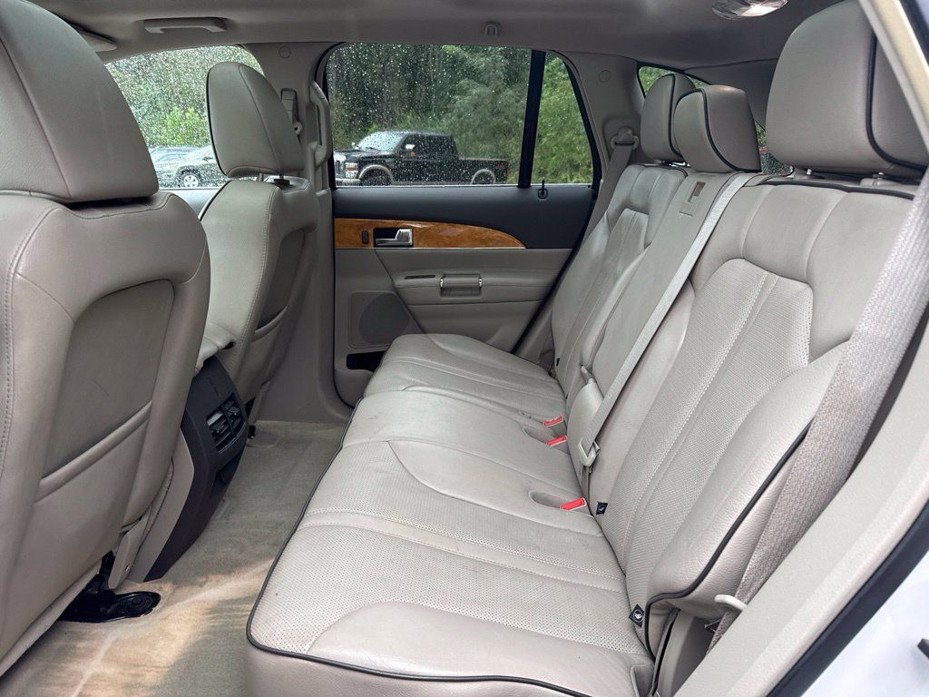 Used 2011 Lincoln MKX AWD w/ 101A Rapid Spec Order Code image 28