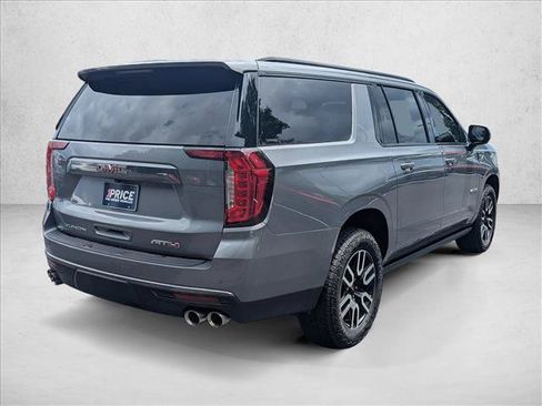 Used 2022 GMC Yukon XL AT4 AWD/4WD image 5