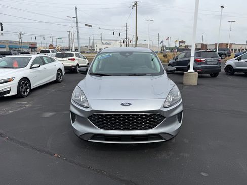 Used 2022 Ford Escape SE w/ Convenience Package image 2
