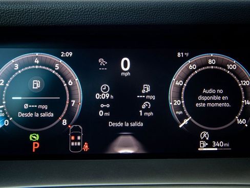 New 2026 Volkswagen Tiguan SE R-Line image 3