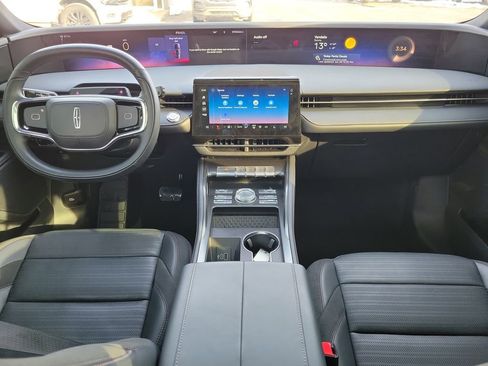 Certified 2024 Lincoln Nautilus Reserve w/ Equipment Group 202A image 11