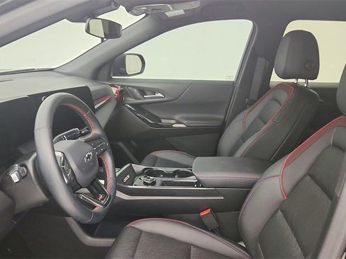 Used 2026 Chevrolet Equinox RS image 17