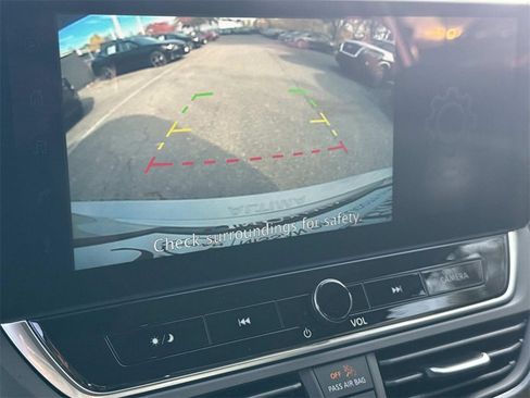 New 2025 Nissan Altima 2.5 SR image 3