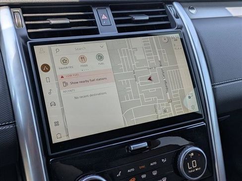 New 2025 Land Rover Discovery Dynamic SE AWD/4WD image 14