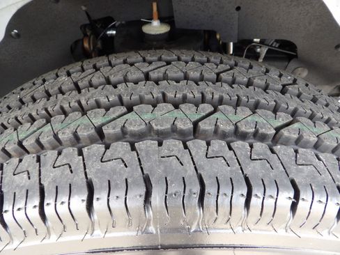 Used 2024 Chevrolet Express 2500 w/ Driver Convenience Package image 58