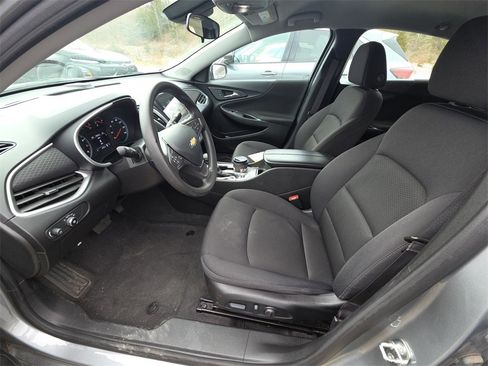 Used 2024 Chevrolet Malibu LT image 8