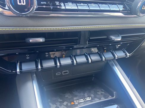 New 2025 Chevrolet Colorado ZR2 w/ Technology Package image 21