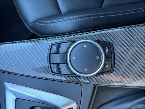 Used 2017 BMW M3 image 18