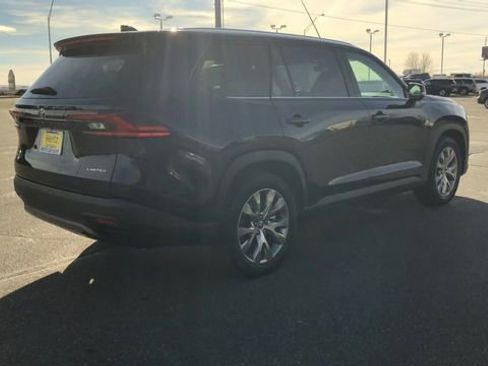 Used 2025 Toyota Grand Highlander Limited image 8