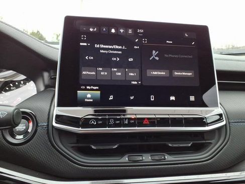 New 2026 Jeep Compass Latitude image 14