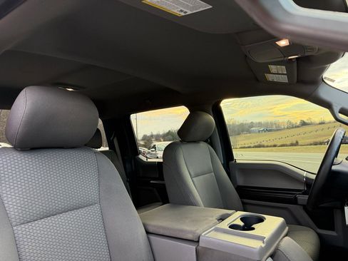 Used 2020 Ford F150 XLT image 24