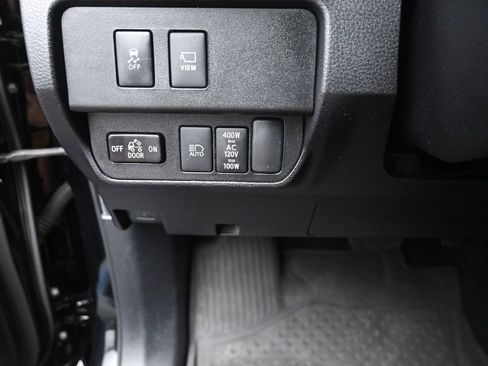 Used 2023 Toyota Tacoma TRD Sport w/ Advanced Technology Package AWD/4WD image 16