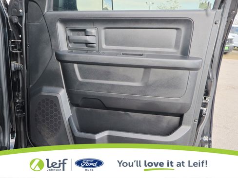 Used 2015 RAM 2500 Tradesman w/ Chrome Appearance Group image 32