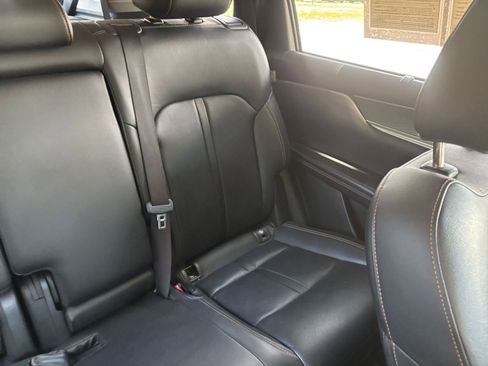 Used 2025 MAZDA CX-90 3.3 Turbo w/ Preferred Package AWD/4WD image 41