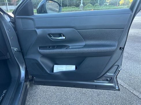 New 2026 Nissan Kicks SV image 14