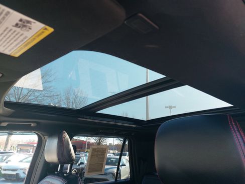 Used 2021 Ford Expedition Max Limited image 32