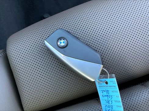 Used 2024 BMW 530i RWD image 14