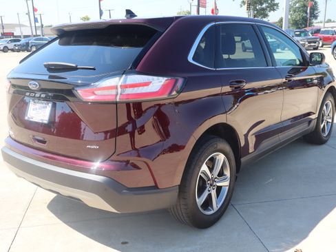 Used 2024 Ford Edge SEL w/ Convenience Package AWD/4WD image 6