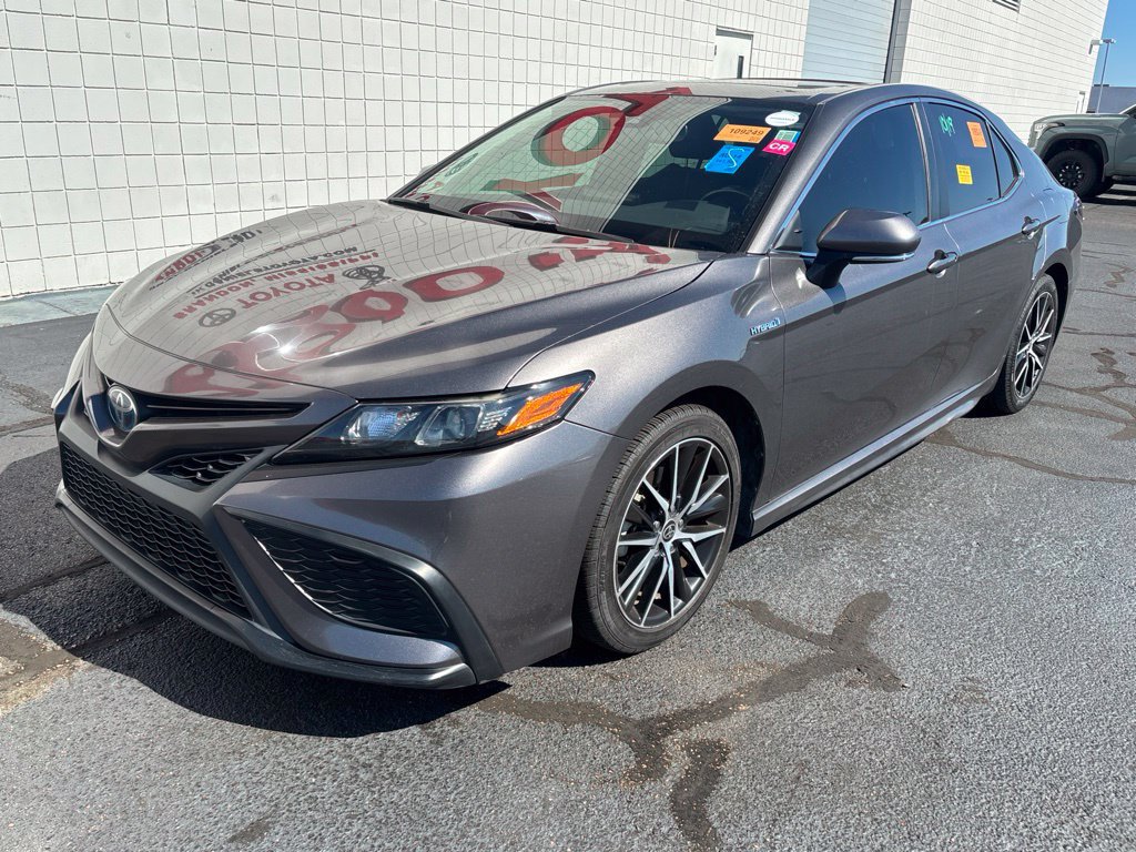 Used 2021 Toyota Camry SE w/ Audio Upgrade Package FWD image 1