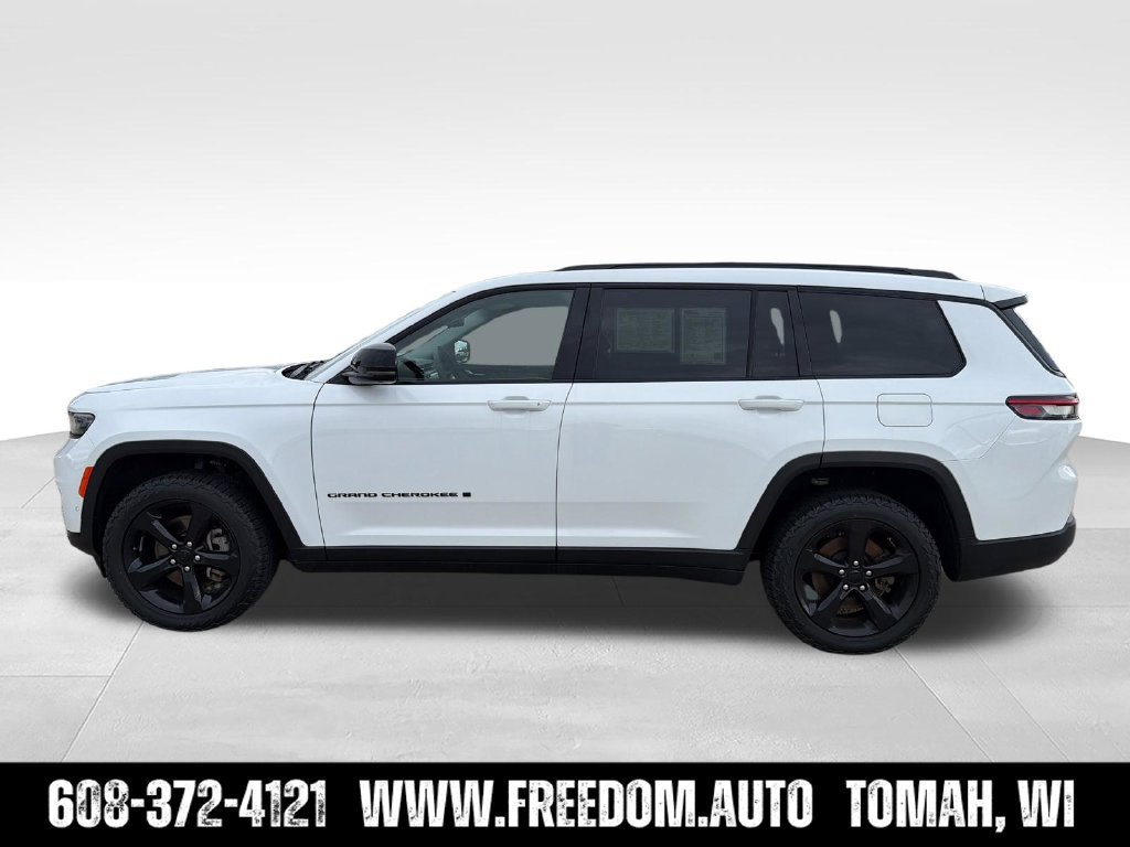 Used 2023 Jeep Grand Cherokee L Limited w/ Luxury Tech Group II AWD/4WD image 3