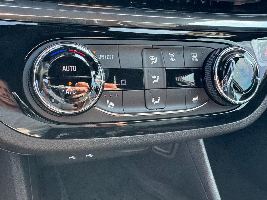 New 2026 Buick Envista Sport Touring w/ Convenience I Package FWD image 17