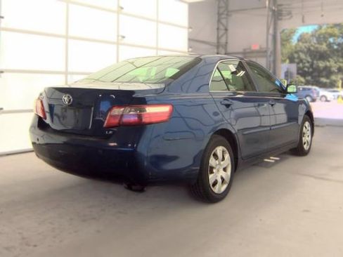 Used 2007 Toyota Camry LE FWD image 3