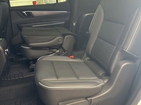 Used 2025 Buick Enclave Sport Touring w/ Power Package image 50