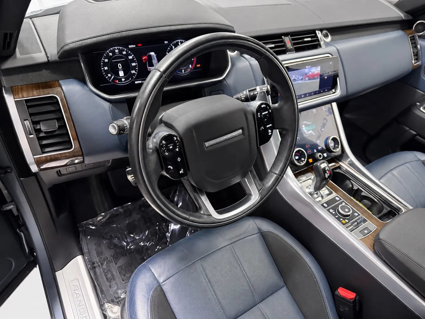 Used 2018 Land Rover Range Rover Sport Supercharged AWD/4WD image 9