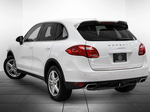 Used 2014 Porsche Cayenne Platinum Edition AWD/4WD image 11
