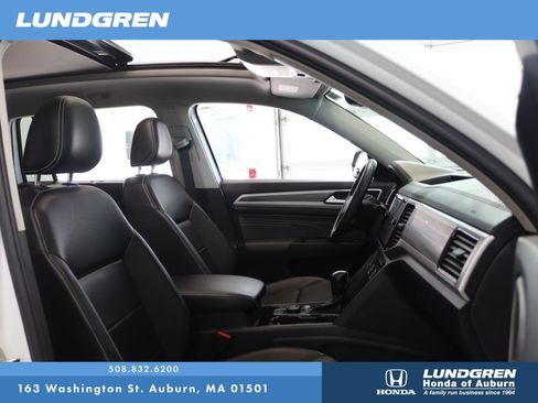 Used 2021 Volkswagen Atlas SEL AWD/4WD image 16
