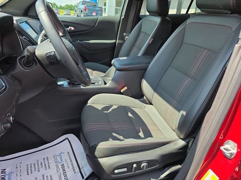 Used 2024 Chevrolet Equinox RS FWD image 13