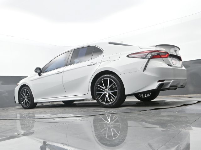 Used 2024 Toyota Camry SE FWD image 24