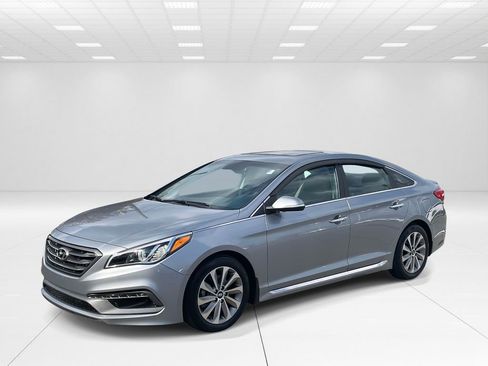 Used 2015 Hyundai Sonata Sport w/ Option Group 03 image 3