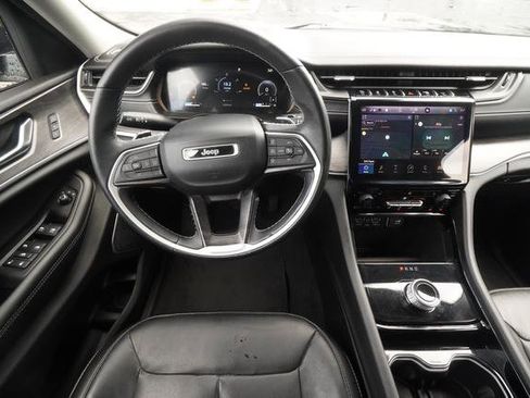 Used 2021 Jeep Grand Cherokee L Limited RWD image 13