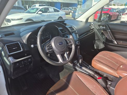 Used 2017 Subaru Forester 2.5i Touring AWD/4WD image 16