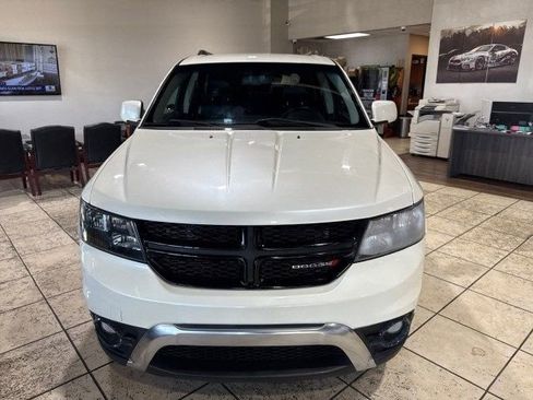 Used 2017 Dodge Journey Crossroad w/ Popular Equipment Group image 2