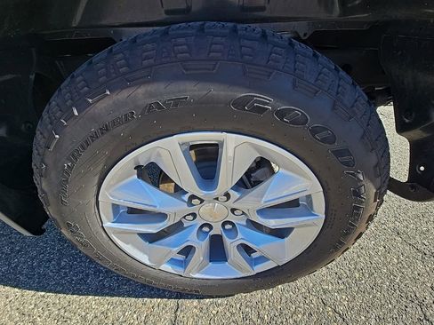 Used 2023 Chevrolet Silverado 1500 Custom image 29