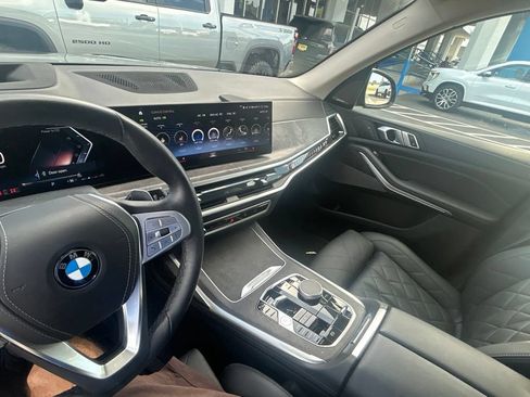 Used 2023 BMW X7 xDrive40i w/ Premium Package AWD/4WD image 10