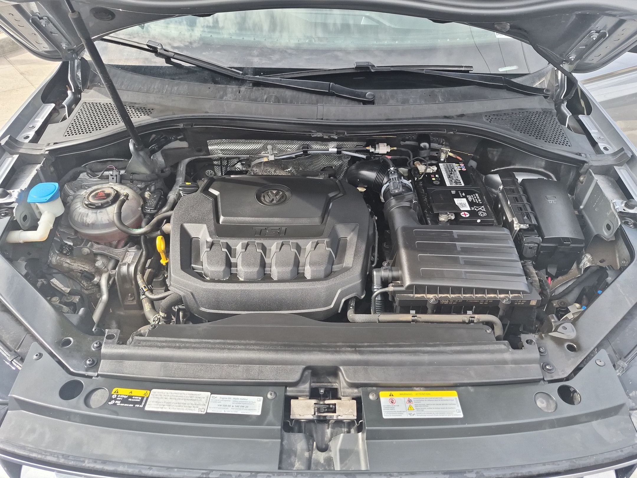 Used 2021 Volkswagen Tiguan SE AWD/4WD image 30
