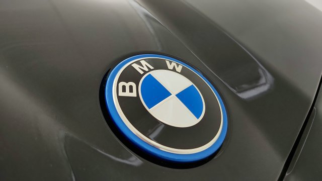Used 2027 BMW i5 eDrive40 w/ M Sport Package RWD image 33