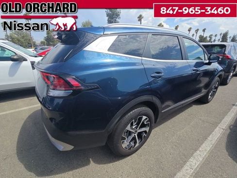 Used 2023 Kia Sportage EX AWD/4WD image 2