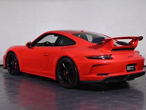 Certified 2018 Porsche 911 GT3 RWD image 3