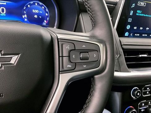 Used 2024 Chevrolet Suburban Z71 image 26