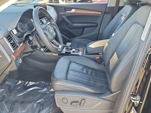 Used 2021 Audi Q5 2.0T Premium image 11