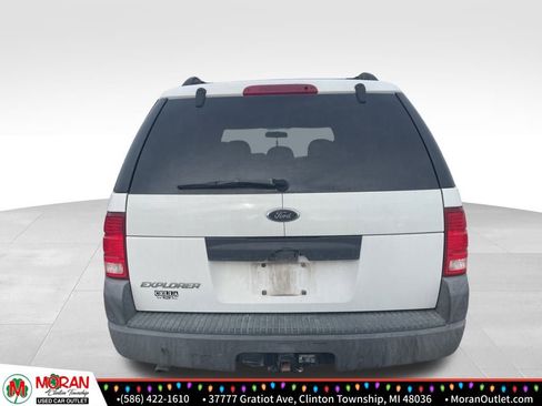 Used 2004 Ford Explorer XLS image 3