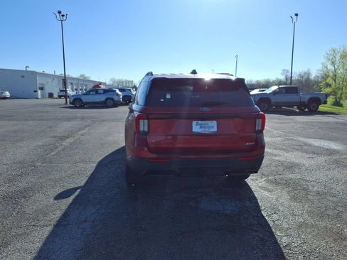 Used 2025 Ford Explorer ST-Line w/ ST-Line Street Pack AWD/4WD image 24