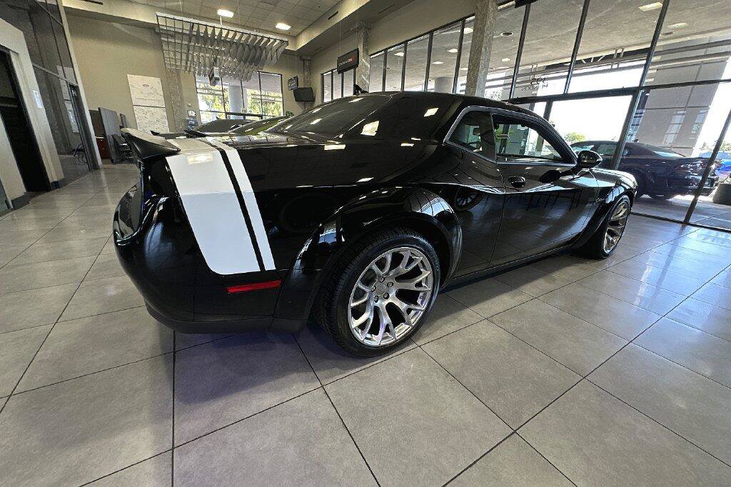 New 2023 Dodge Challenger SRT Hellcat Redeye RWD image 3