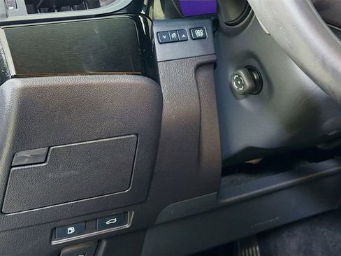 Used 2022 Lexus ES 350 w/ Premium Package image 10