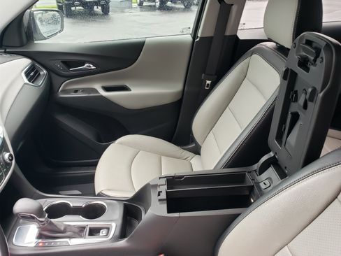 Used 2022 Chevrolet Equinox LT FWD image 27