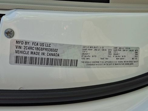 Used 2023 Chrysler Pacifica Touring-L FWD image 28